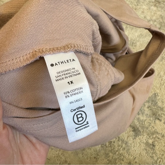 NWT Athleta Farallon Romper 1X Latte Mocha - Picture 13 of 13